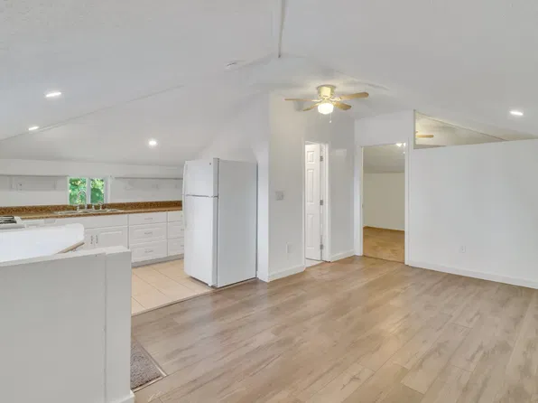 406 W 36th St Unit C, Savannah, GA 31401