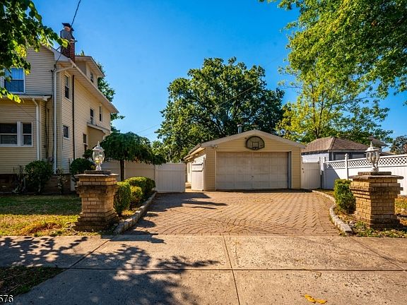 2nd image of 10 Highland Ave