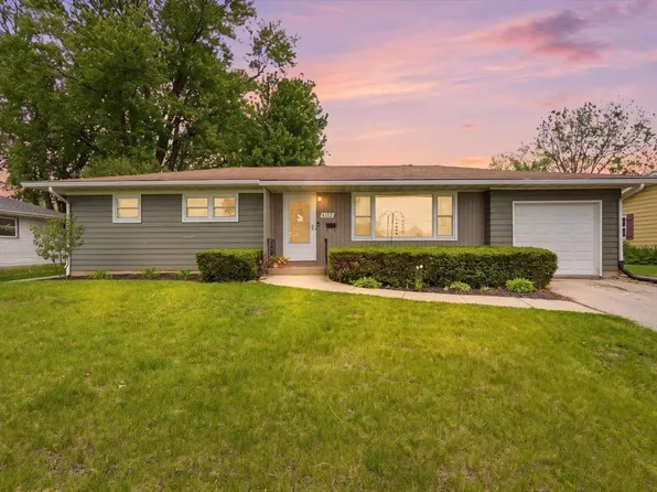 2009 Portage Rd, Madison, WI 53704