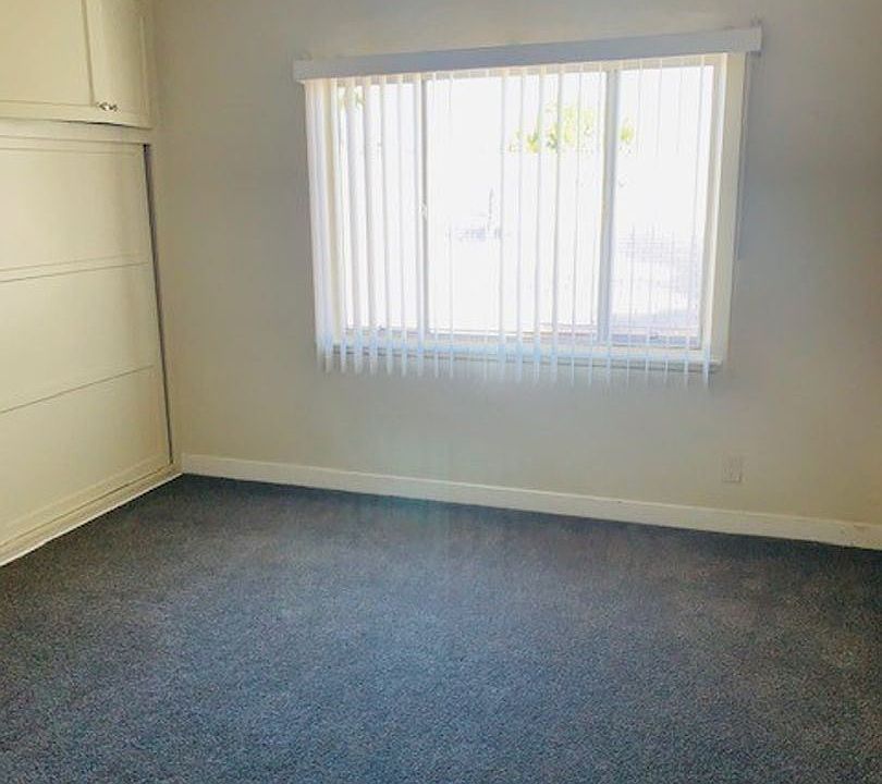 1st image of 3900 Nicolet Ave APT 28