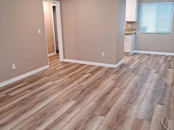 2nd image of 850 E Lynwood Dr APT 8