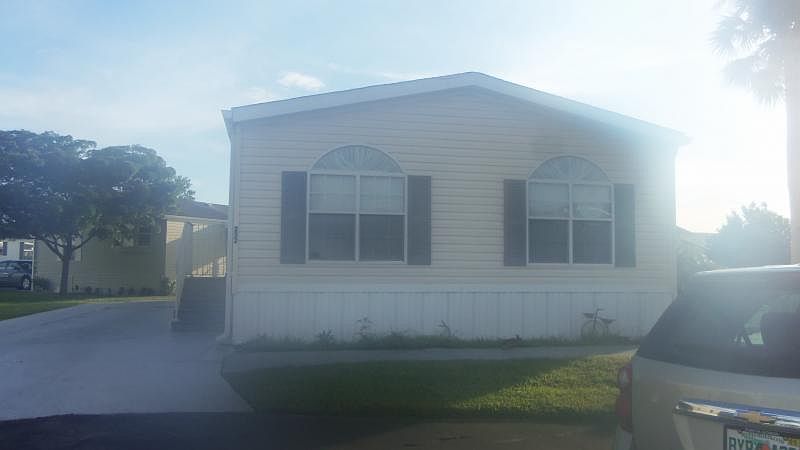 1st image of 1000 Kings Hwy Unit 252