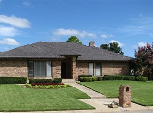 2109 Sleepy Hollow Dr, Arlington, TX 76006