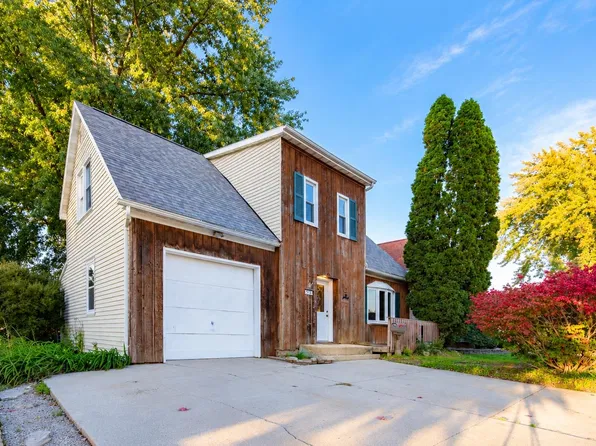 518 W Main St, Waupun, WI 53963