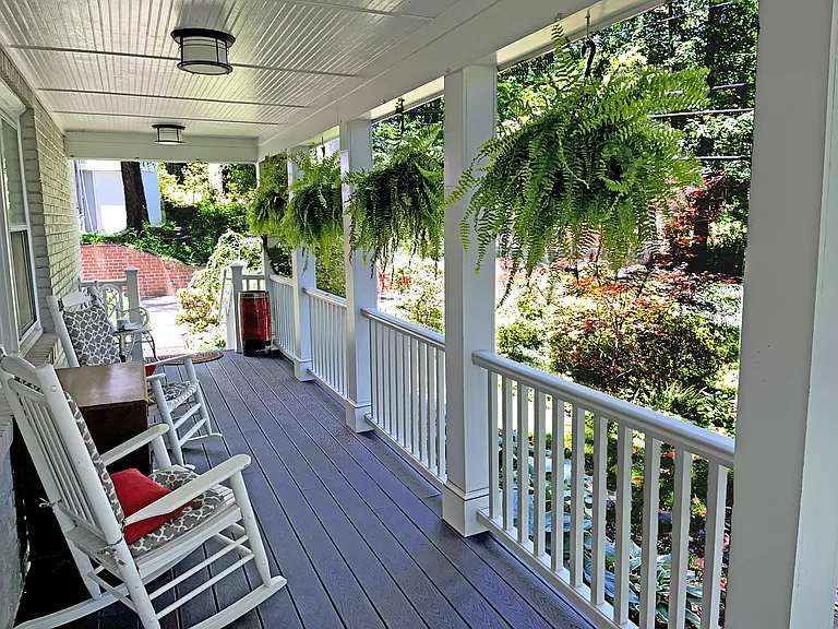 203 Poplar Dr — Photo 3