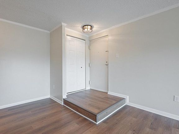 2nd image of 1509 Regency Woods Rd APT 303