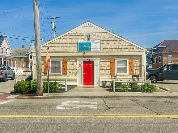 3rd image of 65 E Grand Ave #103