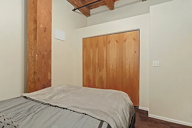 1740 N Maplewood Ave #104 — Photo 20