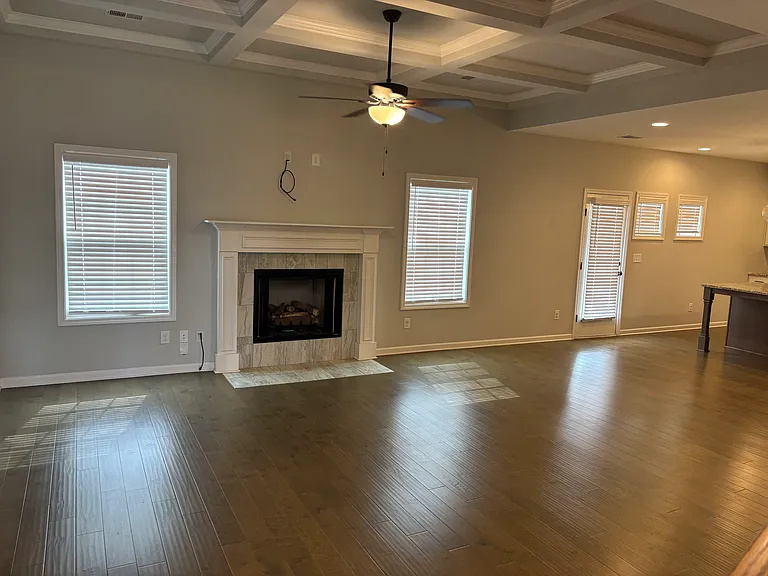 Wymond Dr — Photo 10