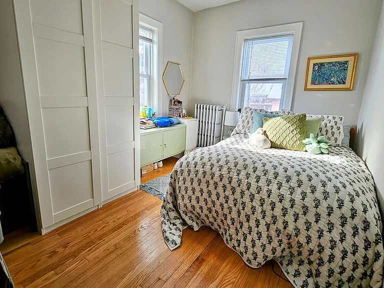 1027 E Center St — Photo 5