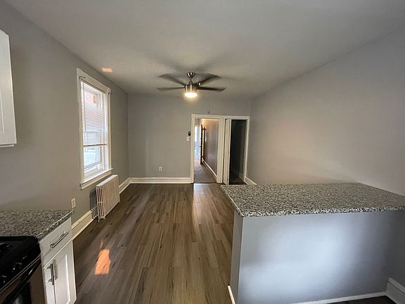 3rd image of 6808 Old York Rd #2