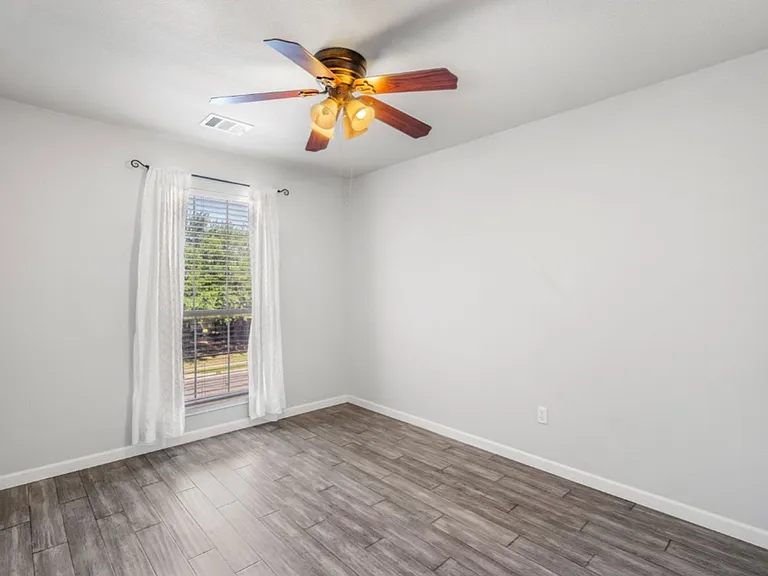 11502 Johnny Weismuller Ln — Photo 28