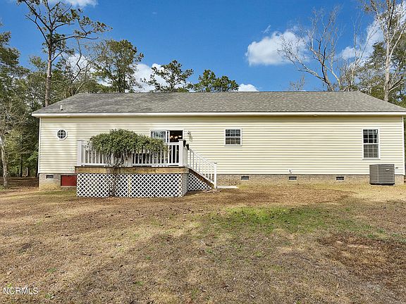 5th image of 653 Blue Sail Dr SE