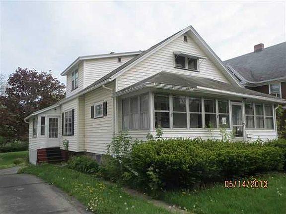 3rd image of 285 Gibson St
