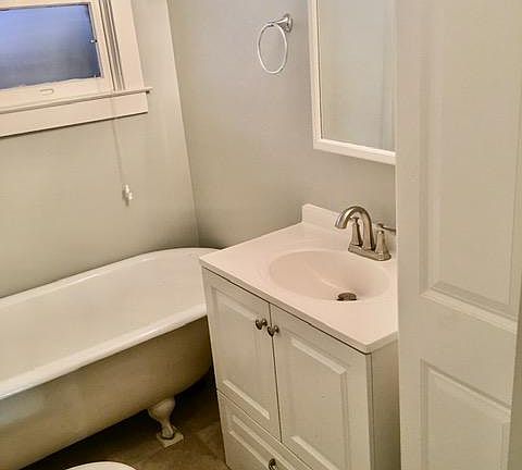 4th image of 728 E 102nd 102 Sacramento #102
