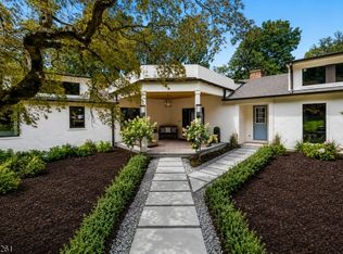 101 Peachcroft Dr, Bernardsville Boro, NJ 07924