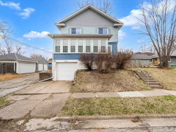 2111 Mississippi Ave, Davenport, IA 52803