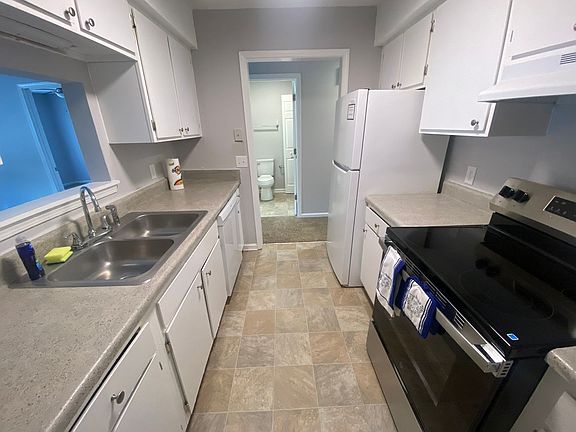 2nd image of 1436 Harbour Dr #1396-B