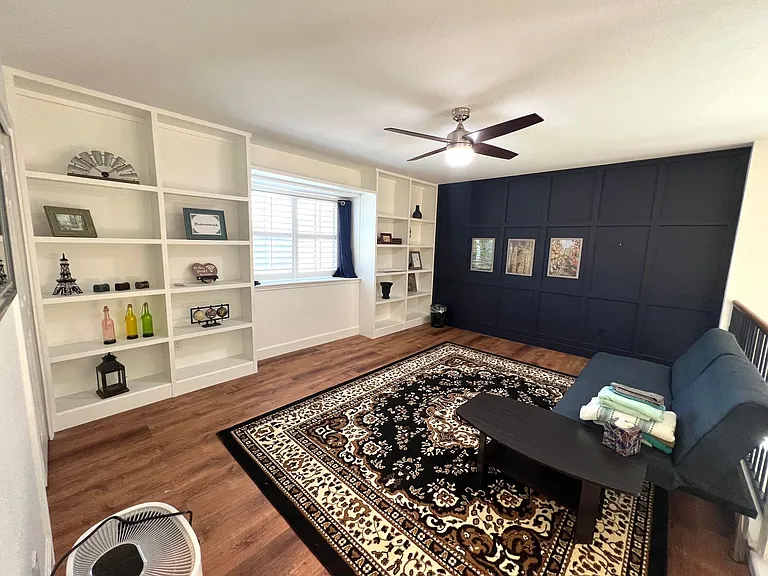 2106 Huxley Ln — Photo 21