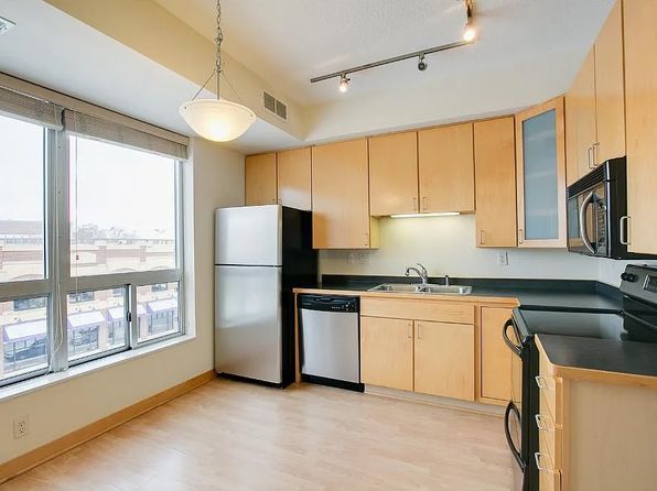 2600 University Ave SE APT 315