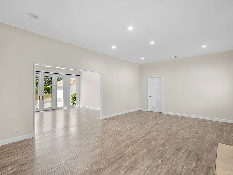 1635 Grandview Ave — Photo 6
