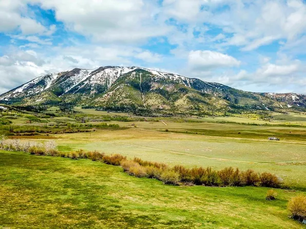 0 Roundup Road, Elk Mountain, WY 82324
