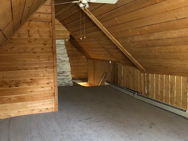 33 Carmichael Ln — Photo 10