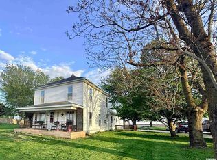 410 W Maple St, Timewell, IL 62375
