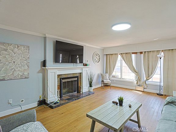 5th image of 218 16th St APT A