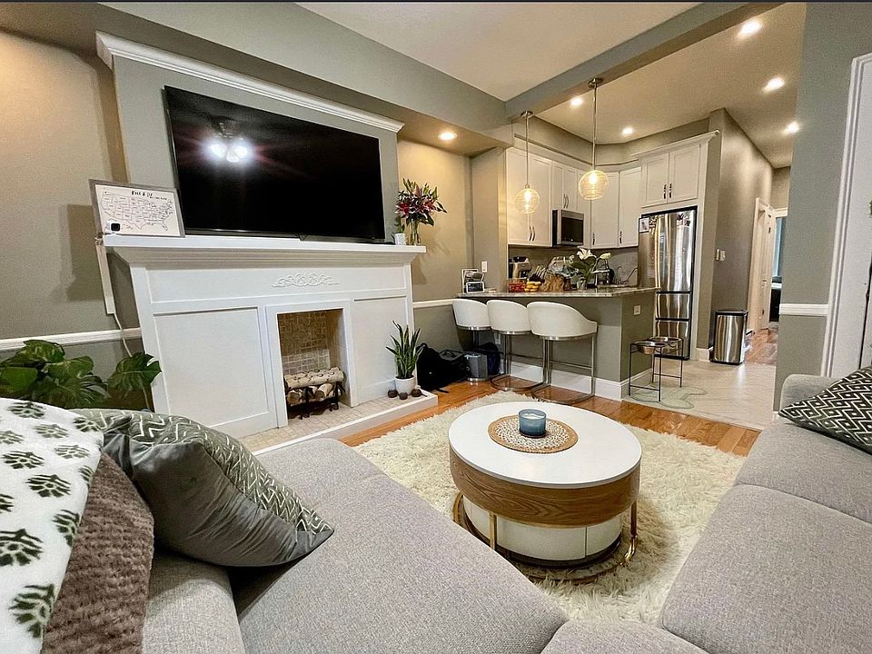 1st image of 73 Garden St APT 4R