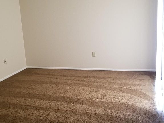 5th image of 19584 Kapok Ct
