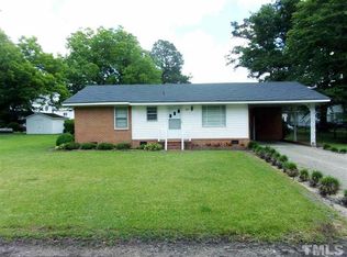 304 E 1st St, Kenly, NC 27542