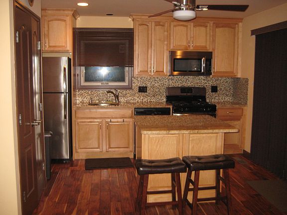 3rd image of 17 Charnwood Dr