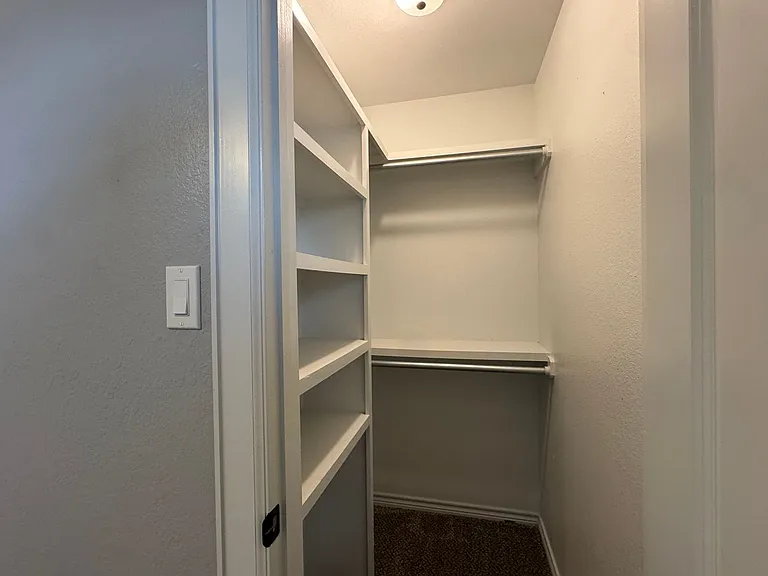205 Meadow Ln — Photo 22
