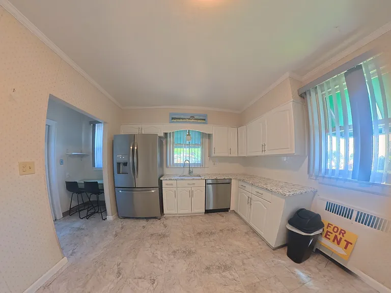 3430 Park Ave — Photo 5