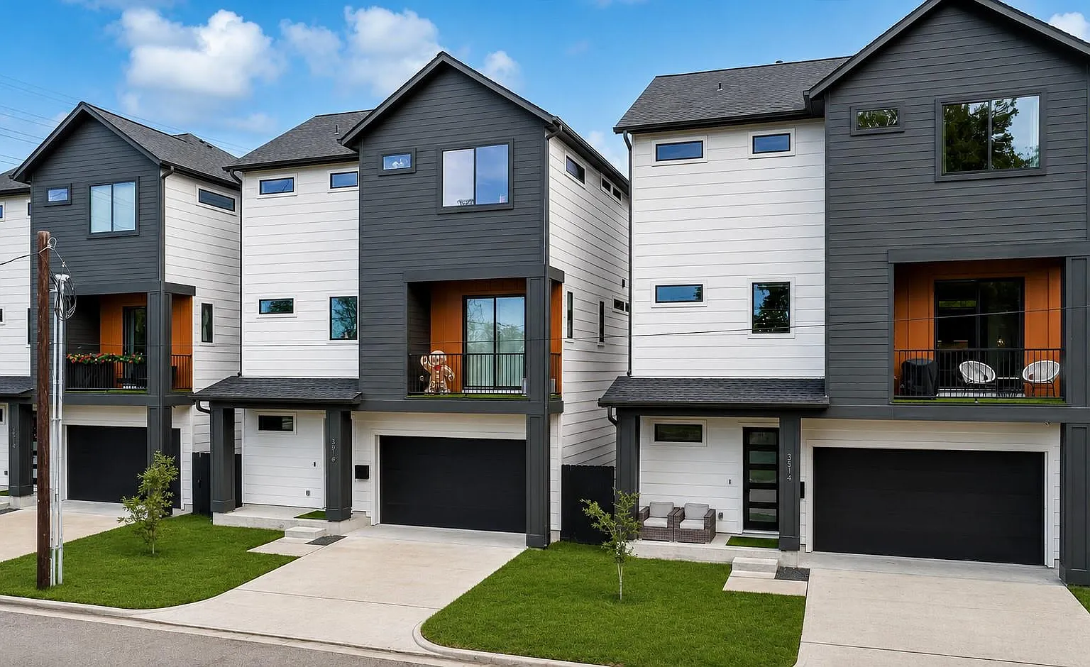 3 bed, 3.5 bath, 2062 sqft, $3,100 — Photo 3