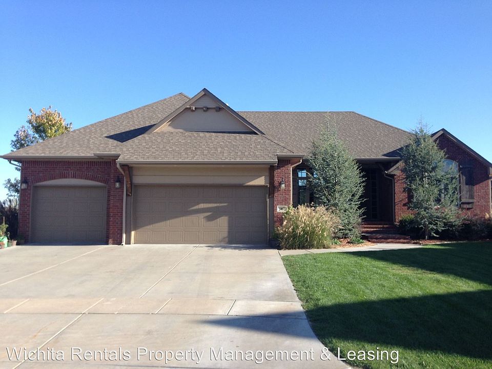 1st image of 602 N Lakecrest Cir