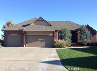 602 N Lakecrest Cir, Andover, KS 67002