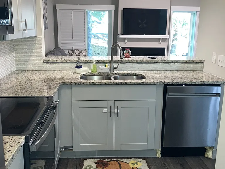 6000 Winterpointe Ln #101 — Photo 12