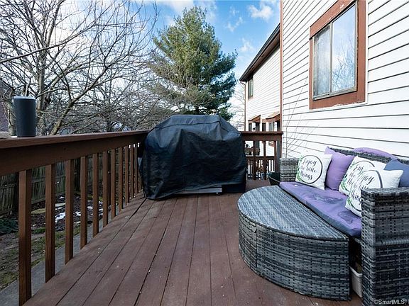 4th image of 515 Woodward Ave APT B