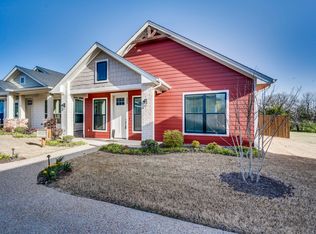 320 Woodside Trl, Waxahachie, TX 75165