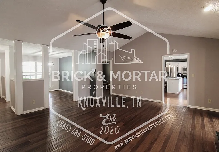 808 Pioneer Dr — Photo 11