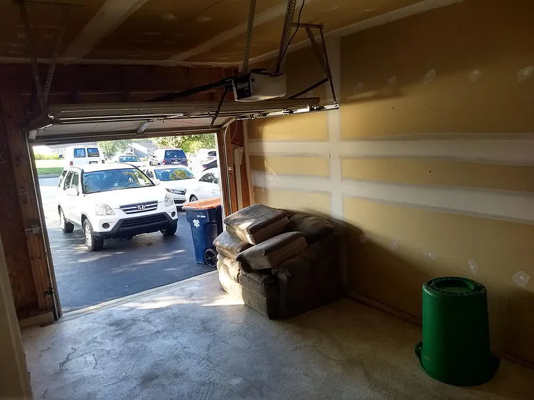 308 Hamilton Dr — Photo 3