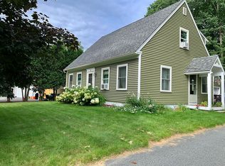26 Cottage Cir, West Lebanon, NH 03784