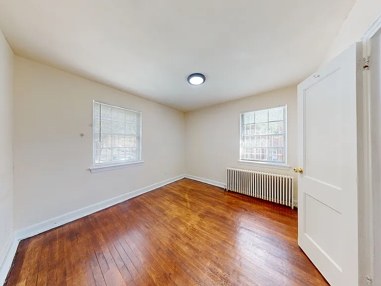 30 Danbury St SE #1 — Photo 20
