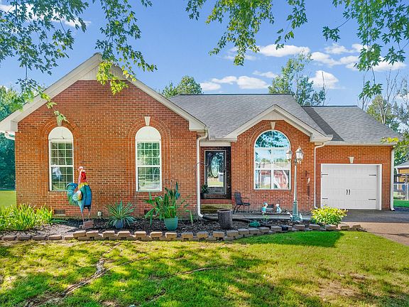 2nd image of 140 Cody Ct