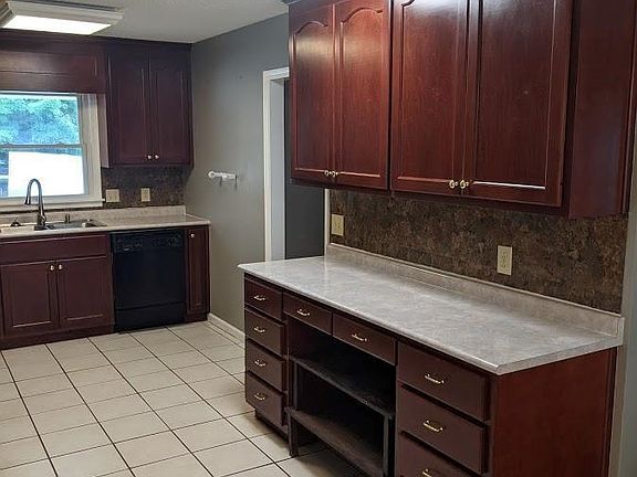 4th image of 104 Fernglen Cir