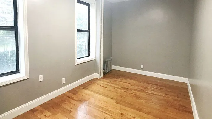 Rented by Bruma Realty LLC | media 9