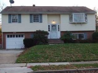 120 Cambridge Ave, Marlton, NJ 08053