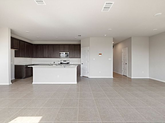 5th image of 7735 Chatham Pl